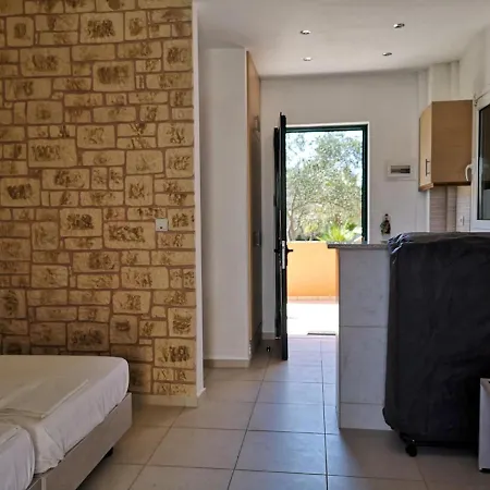 Irini-studio 8 卡沃斯